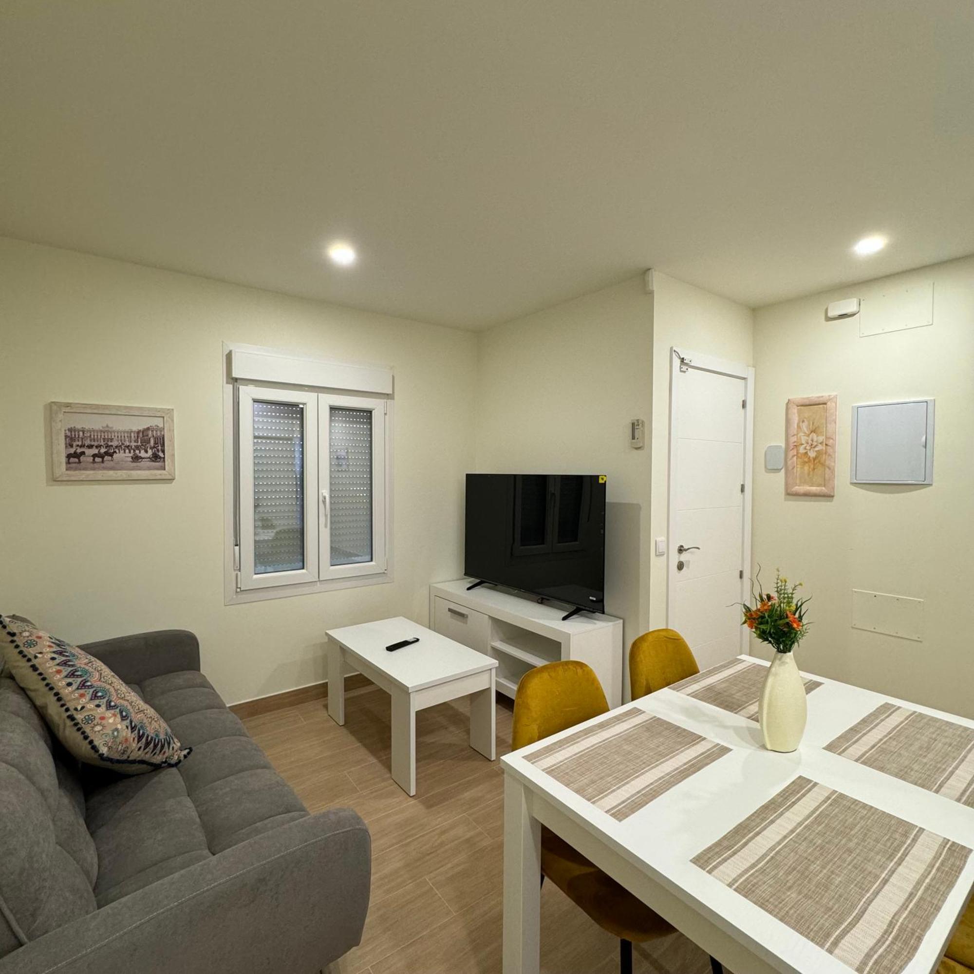 Jardines - Apartamentos & Estudio Ciempozuelos Ngoại thất bức ảnh