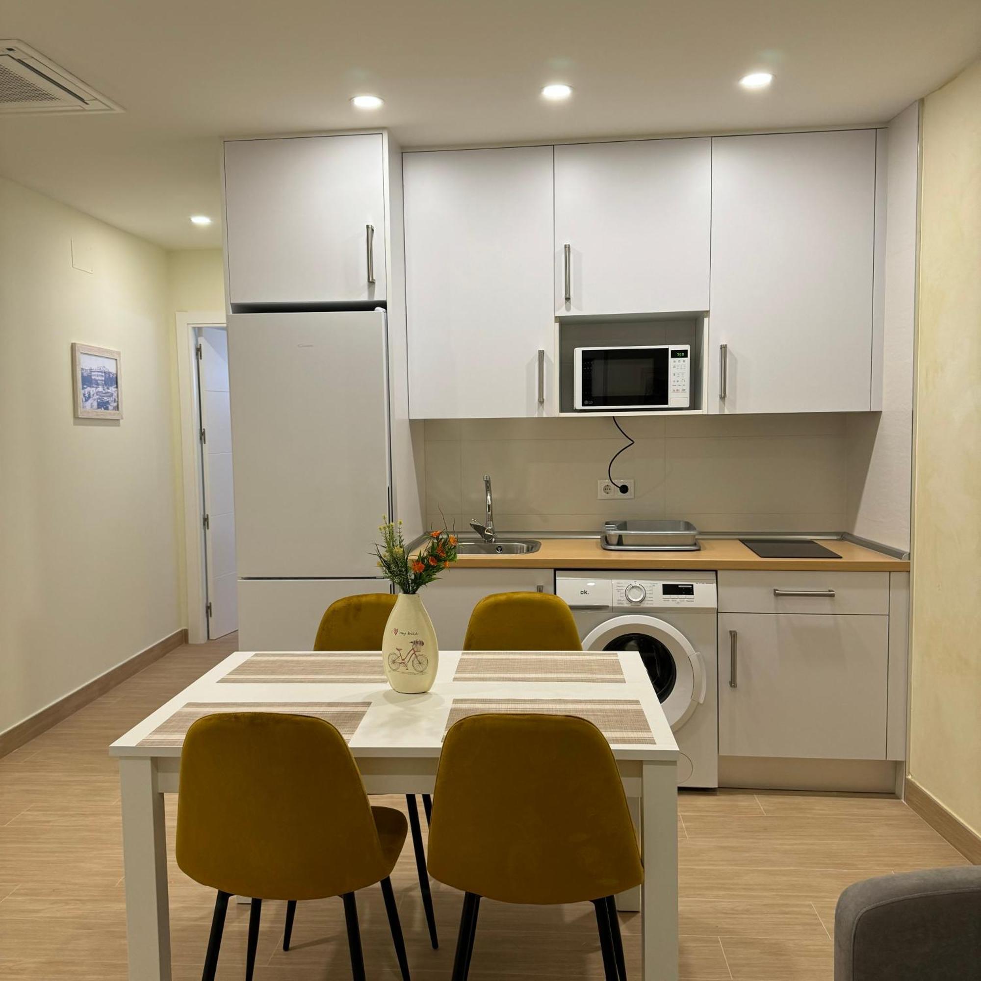 Jardines - Apartamentos & Estudio Ciempozuelos Ngoại thất bức ảnh