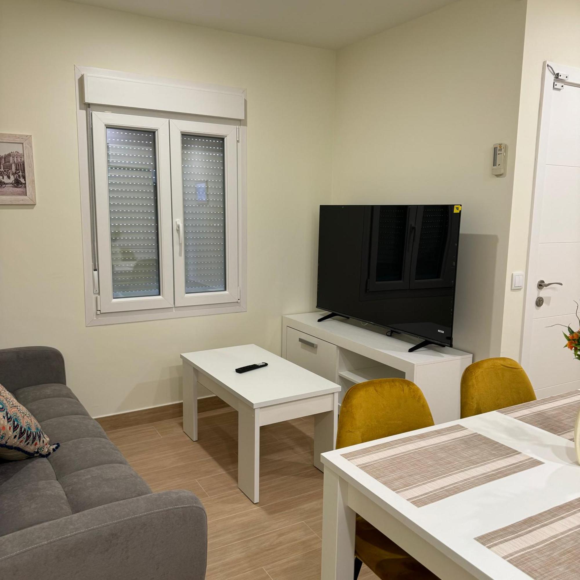 Jardines - Apartamentos & Estudio Ciempozuelos Ngoại thất bức ảnh