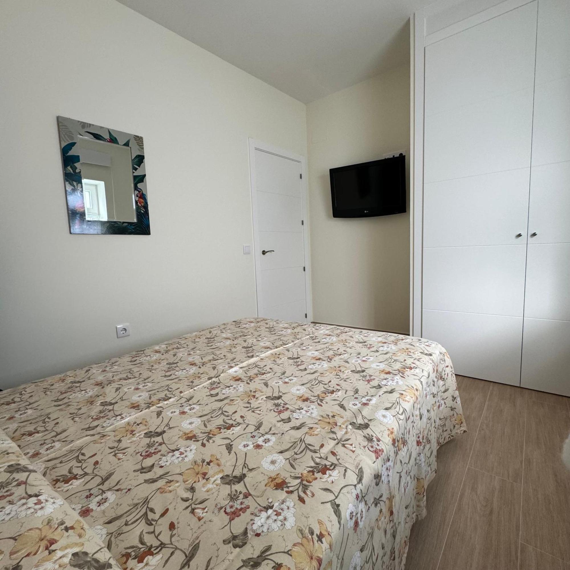 Jardines - Apartamentos & Estudio Ciempozuelos Ngoại thất bức ảnh